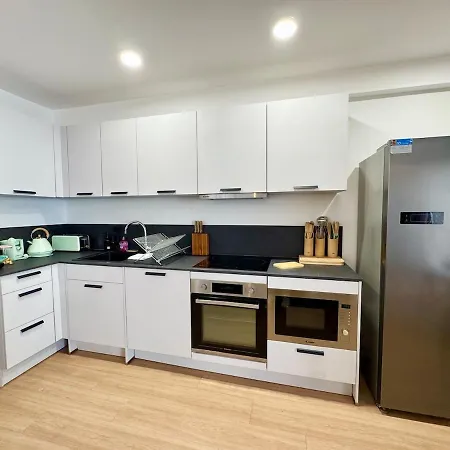 We Live Sharies - B304 Lägenhet