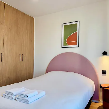 We Live Sharies - B304 Lägenhet