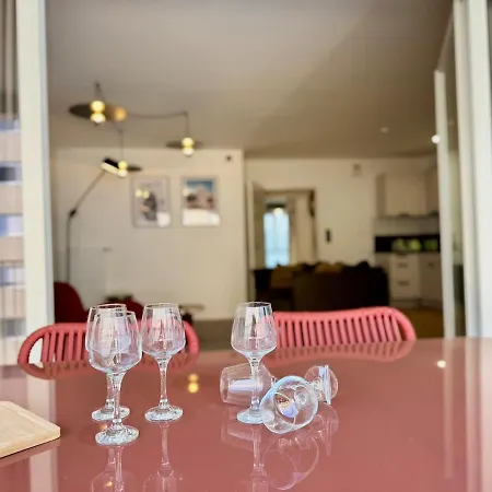 We Live Sharies - B304 Apartment
