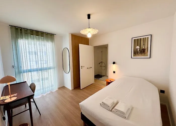 We Live Sharies - B304 Lägenhet Reims